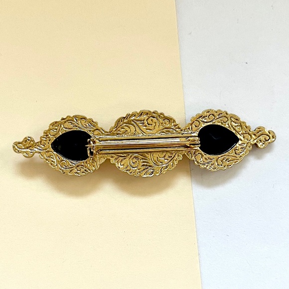 1980s vintage antique gold brooch with black red & white stones - Picture 6 of 11